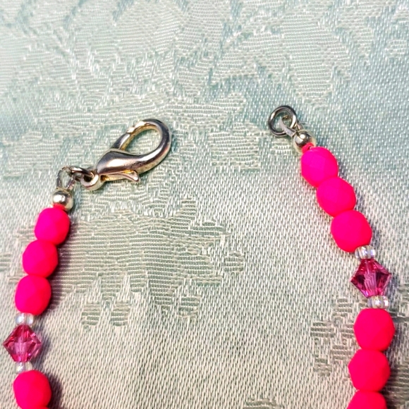 Neon Pink Medal Bracelet. - Picture 2 of 2